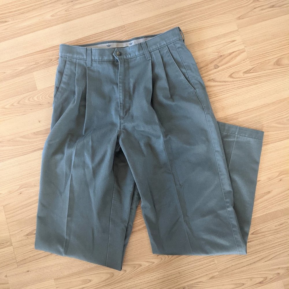 Dockers: Army Green Cotton Vintage Pants